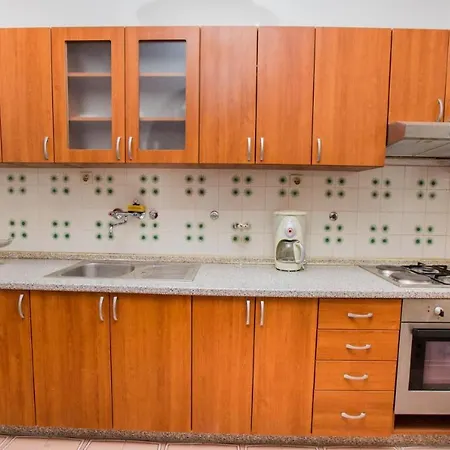 M&s بودْسْتغانا